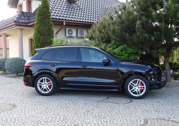 Porsche Cayenne cena 67700 przebieg: 159000, rok produkcji 2013 z Żywiec małe 781